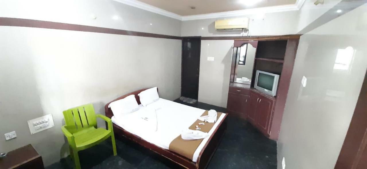 Hotel Prakash Rāmeswaram Zewnętrze zdjęcie